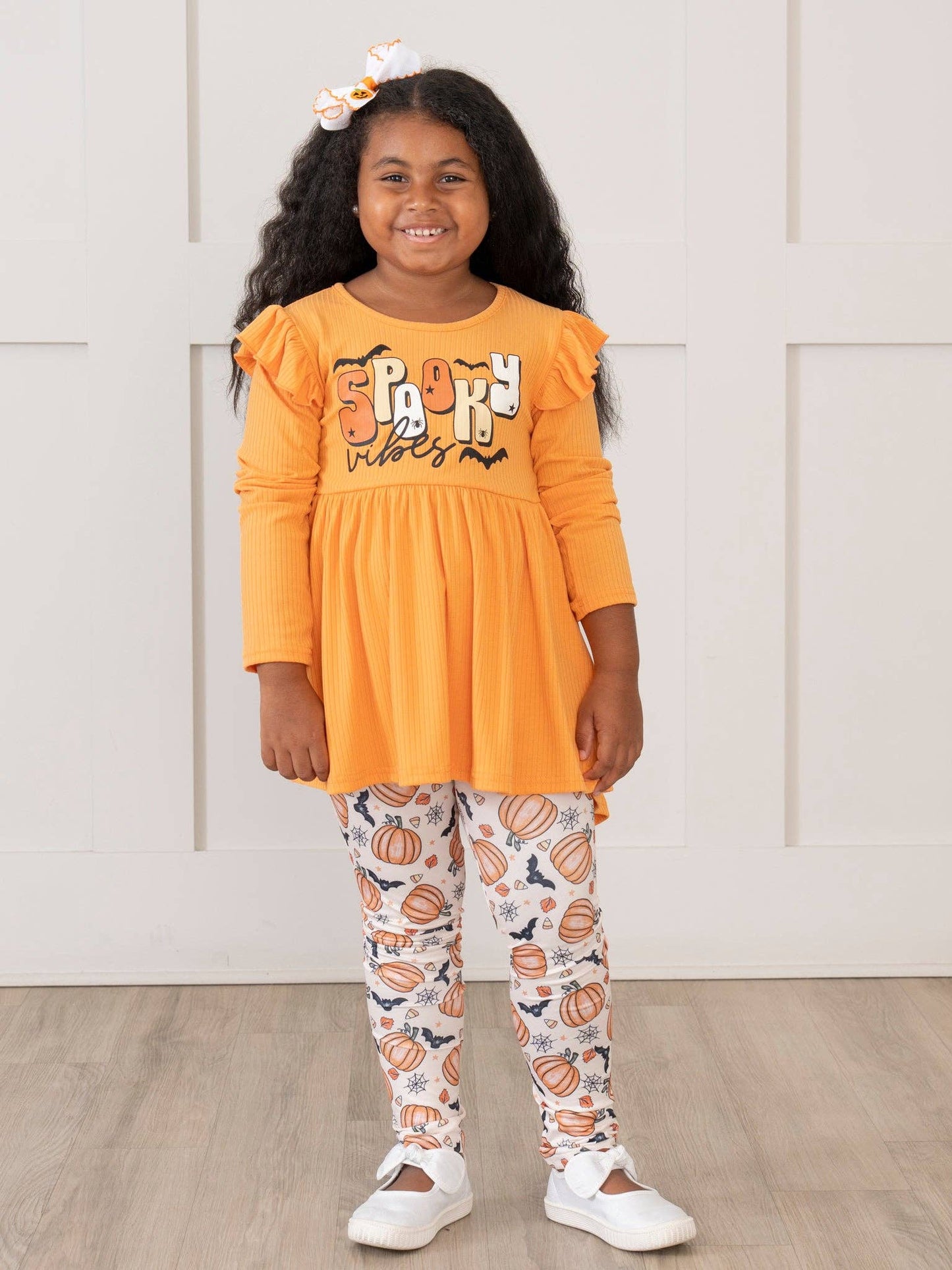 Orange "Spooky Vibes" Ruffle Outfit: XL(5yrs)