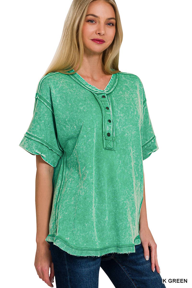 `".Washed Raw Edge Detailed Button Closure Top: RUST-168213 / S